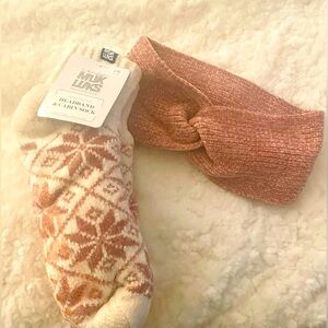 Muk Luks cabinsocks and headband